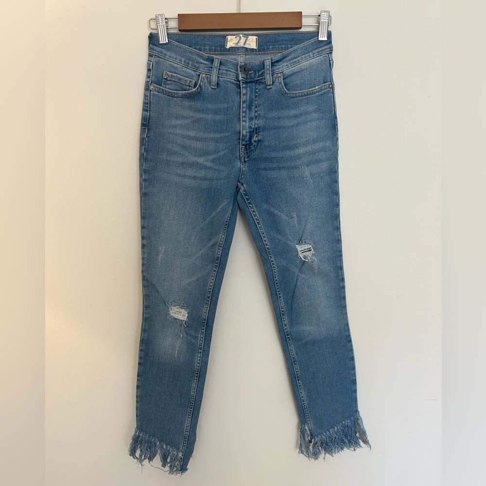 We The Free | Free People - Frayed Bottom, light wash Denim - Size 27